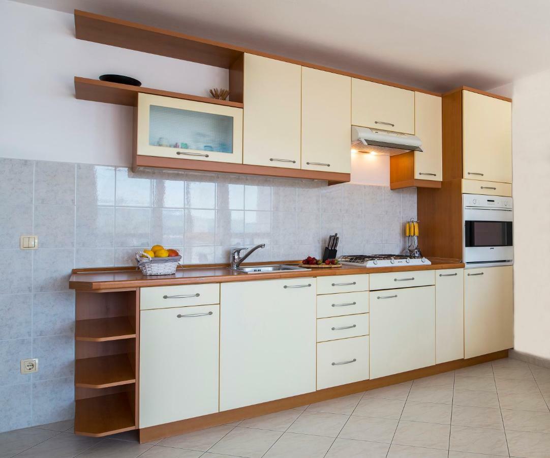 Lily Apartment Rabac Exterior photo